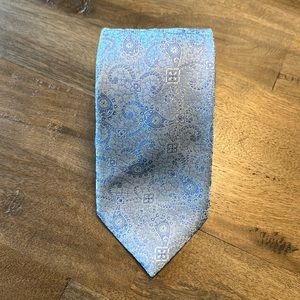 Brioni silk tie